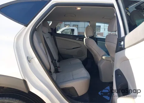 2018 Hyundai Tucson Se z USA, uszkodzony, nr VIN KM8J2CA48JU660214